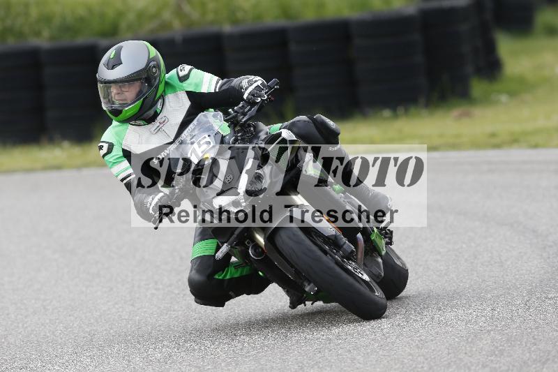 /Archiv-2025/09 22.04.2025 Cornu Master School ADR/rot-rouge/15